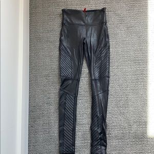 SPANX faux leather motto legging